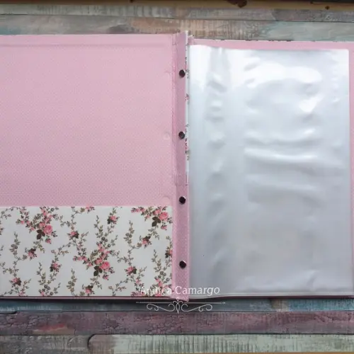 Pasta Catálogo A4 Floral Rosa 50 Plásticos