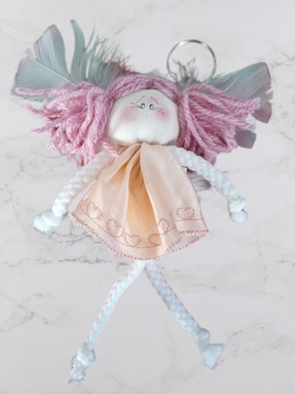 Chaveiro Menina Anjo/com asa de pena/lembrancinha