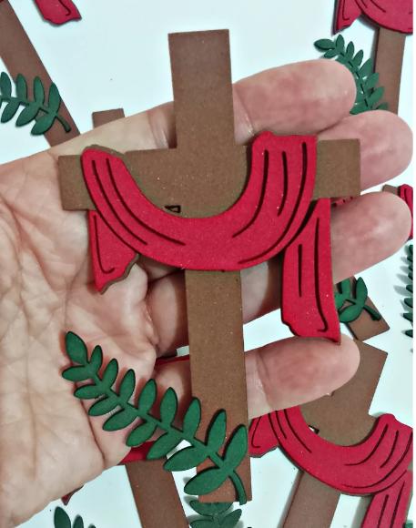 Cruz em EVA - Páscoa de Jesus - Tamanho 10x7cm - enfeite para sa