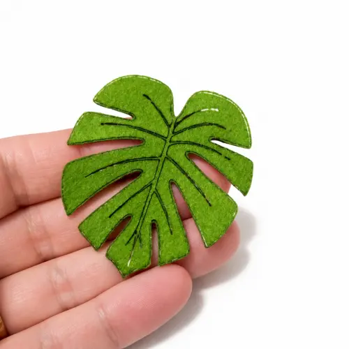 50 apliques no feltro - Folha costela de adão - 6x7cm lembrancinha infantil e sala de aula