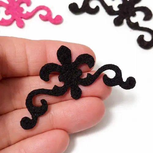 35 apliques no feltro - Arabesco 4,5x3,0