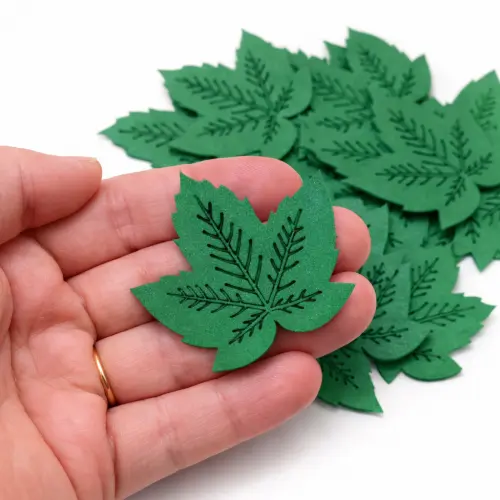 40 Apliques no Eva Folha De Uva 5x4cm - EVA para Artesanato | Lembrancinhas | Kits Sortidos