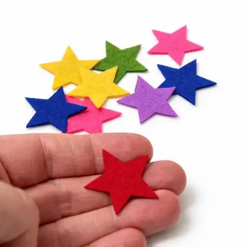 100 Apliques estrelinha no FELTRO ou EVA