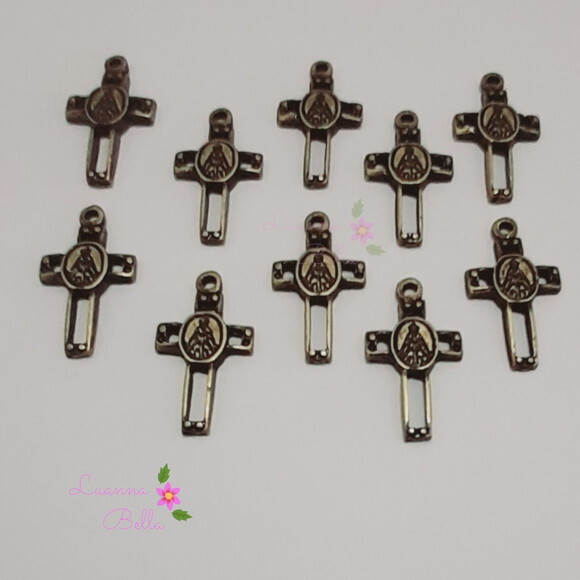 Pingente Crucifixo de Metal Dourado - pacts c/10 unds