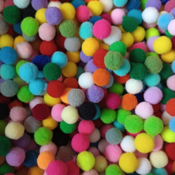 Pompom Bola de Fio Sintético Colorido 1cm Pct 100 Unidade