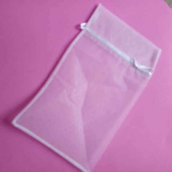 Saquinho Organza Tunil Branco com Fita 14x24cm