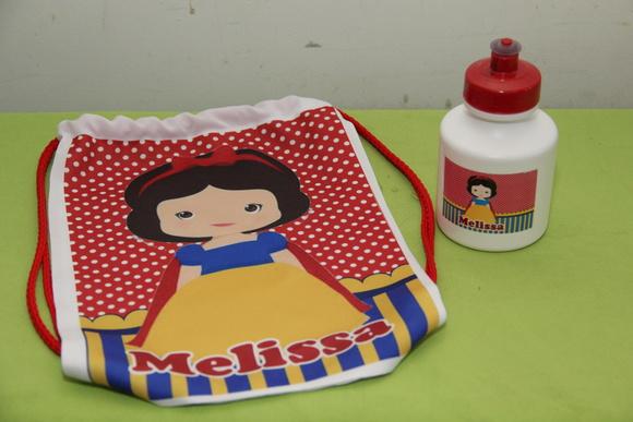 Lembrancinha Branca de Neve _ Mochila Saco + Squezze