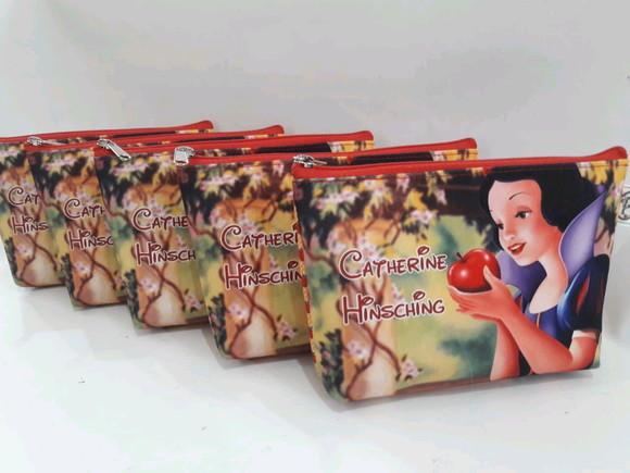 Necessarie branca de neve