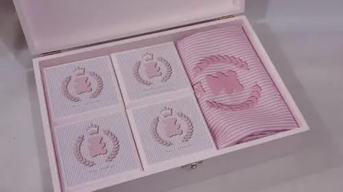 Caixa Recordação Ursinha Rosa