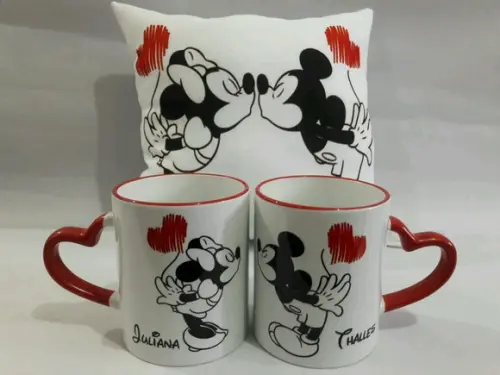 Caneca e almofada _ namorados