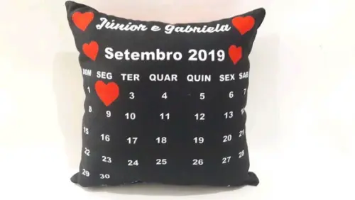 Caneca e almofada calendario _ presente dia dos mamorados