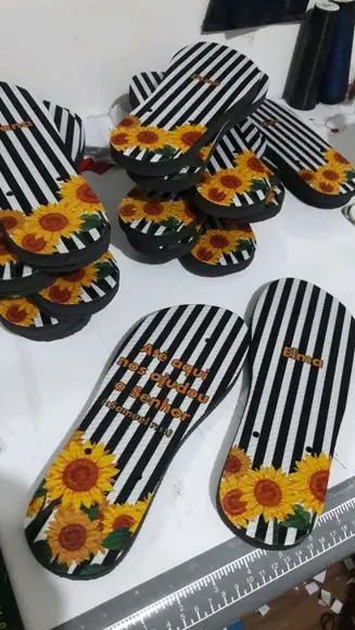 Chinelo personalizado girasol