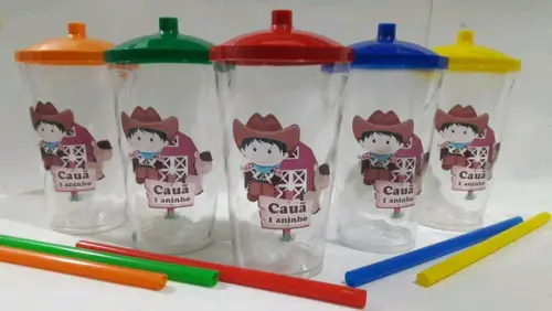 Copo com canudo fazendinha