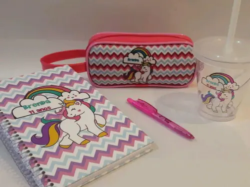 Kit escolar unicórnio