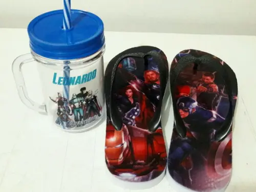 Presente personalizado - Chinelo + copo personalizado