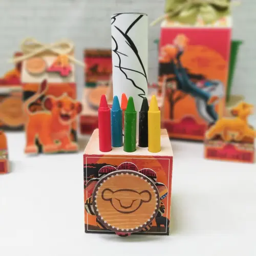 Kit Colorir com Giz de Cera Rei Leão