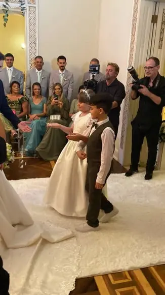 Roupa Pajem com Colete Verde