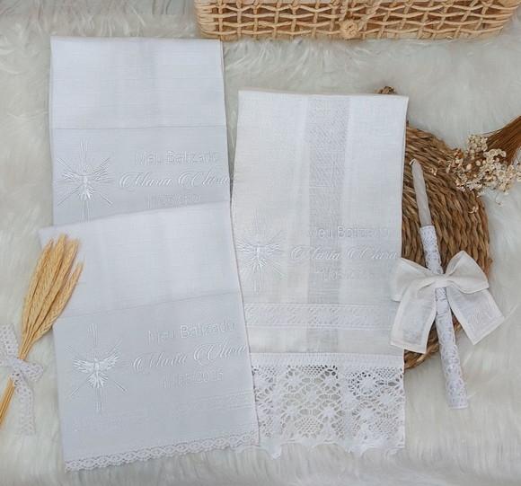 Kit Batizado Toalha Linho + Fralda de Boca e Ombro + Vela
