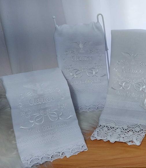 Kit Batizado: Toalha em Linho e Fralda Personalizada