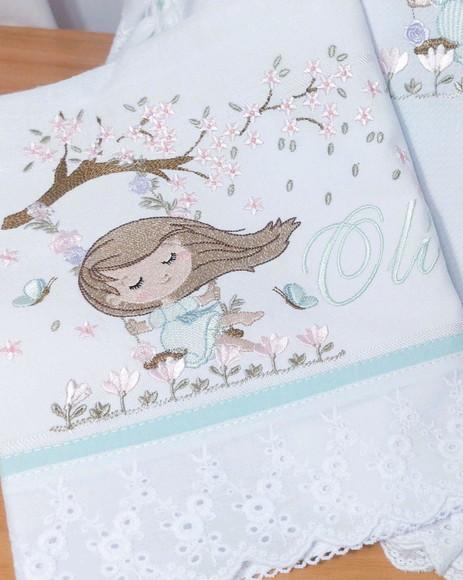 Kit Manta e Fraldas Premium Luxo Menina Floral Delicado