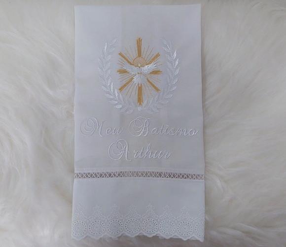 Toalha Batizado Divino Espírito Santo Delicado Bordado