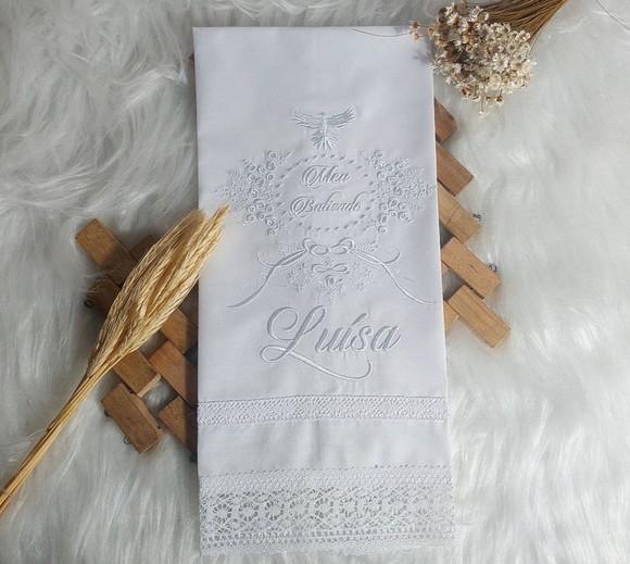 Toalha Batizado Floral Delicado Espírito Bordado