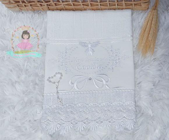 Toalha Batizado Floral Espírito Santo Bordado Branco