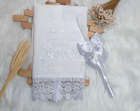 Toalha Batizado Linho Espírito Santo Floral Delicado + Vela