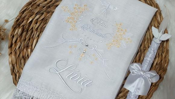 Toalha Batizado Linho Floral e Pomba Off White com Br + Vela