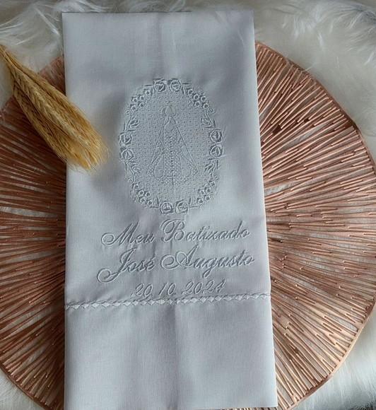 Toalha Batizado Nossa Senhora Aparecida Delicado Bordado