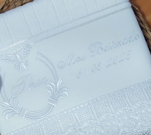 Toalha de Batizado Personalizada Bordada