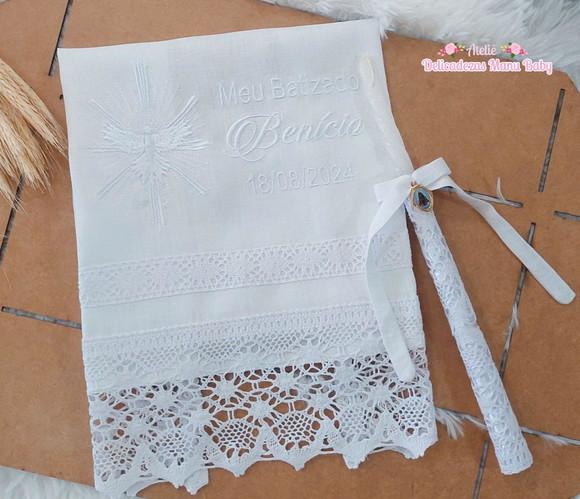 Toalha Linho Espírito Santo Nossa Senhora + Vela Batizado