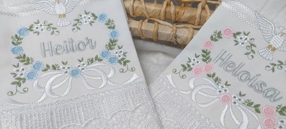 Toalha para Batizado Espírito Santo Floral