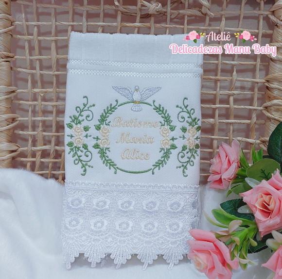 Toalha para Batizado Espírito Santo Floral Off White