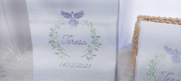 Kit Batizado: Toalha em Linho e Fralda Personalizada