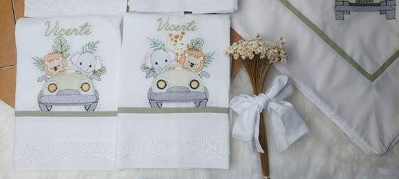 Kit Fraldas Personalizadas Safari no Carro Delicado Luxo