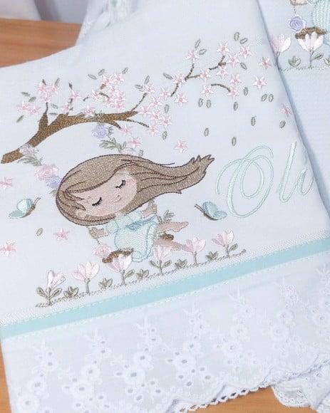 Kit Manta e Fraldas Premium Luxo Menina Floral Delicado