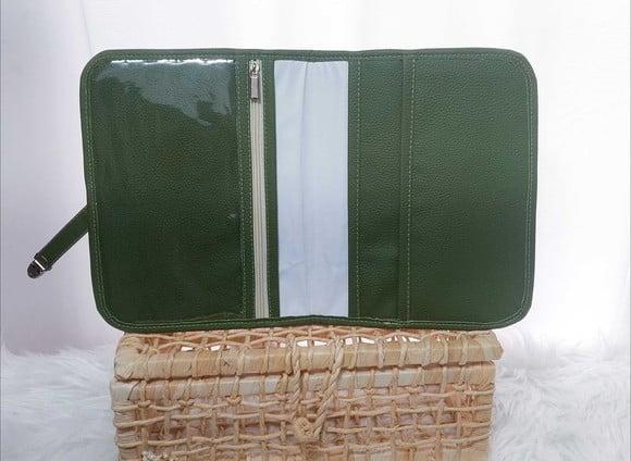 Kit Necessaire e Porta Documentos Luxo Bebê Leão Safari Luxo