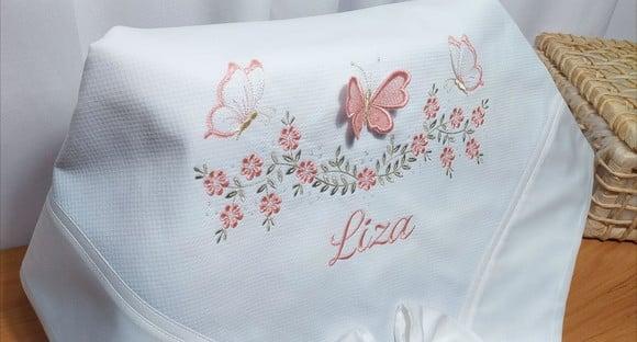 Manta de Bebê em Piquet Lisa Luxo Floral Rosé Borboleta