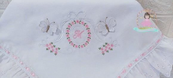 Manta Piquet Luxo Floral Borboleta Delicado Bordado
