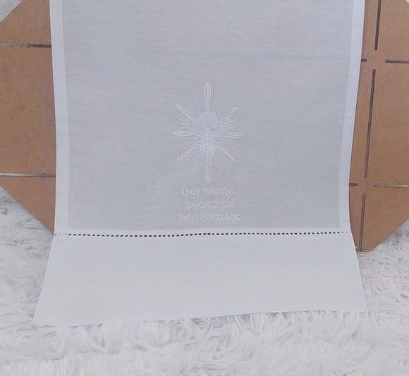 Toalha Batizado Divino Espírito Santo Bordado Branco