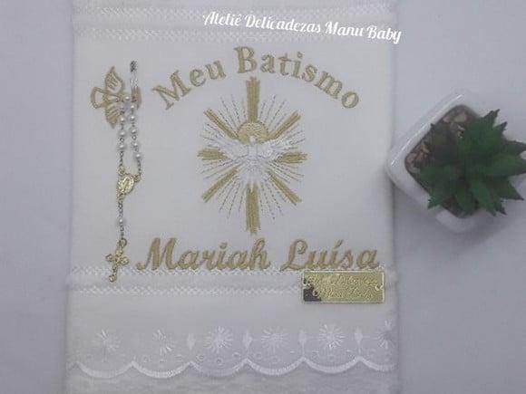 Toalha bordada batizado