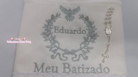 Toalha bordada batizado
