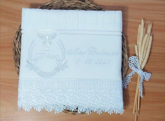 Toalha de Batizado Personalizada Bordada