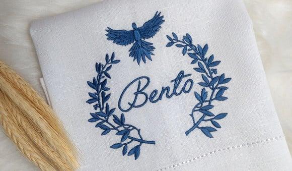 Toalha Linho Batizado Ramos Espírito Santo Azul Bordado
