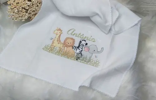 Kit 3 Peças Fraldas Safari Luxo Delicado Dia a Dia