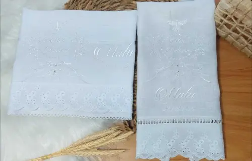 Kit Batizado: Toalha em Linho, Fralda e Vela Personalizada
