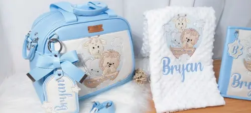 Kit Bolsa Passeio m Mantinha Baby, Porta Documentos Safari