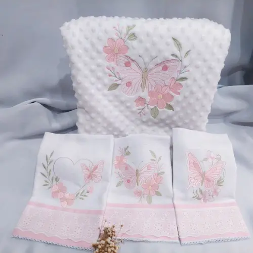 Kit Fraldas e Manta/ Cobertor Bordada para Bebês Floral