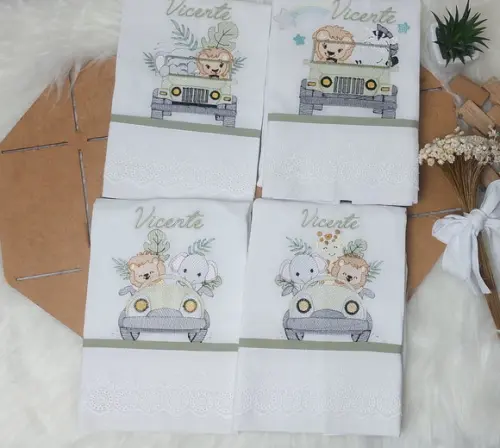 Kit Fraldas Personalizadas Safari no Carro Delicado Luxo